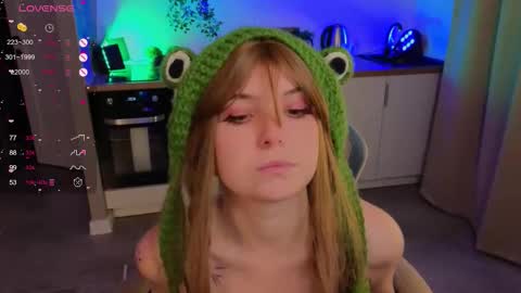 Snapshot of zelda_1 chatting on October 7, 2025, 3:42 pm Zelda online show from October 7, 2025, 3:42 pm