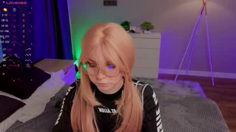 Snapshot of zelda_1 chatting on November 8, 2025, 11:43 am Zelda online show from November 8, 2025, 11:43 am