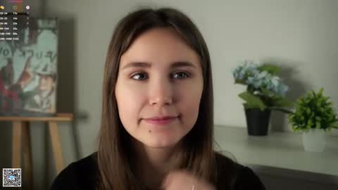 Emilia online show from October 7, 2025, 1:14 am