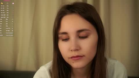 Emilia online show from October 29, 2025, 1:19 am