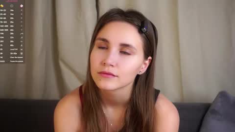 Emilia online show from November 17, 2025, 1:22 am