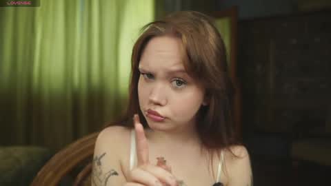 Emilia online show from May 5, 2026, 3:36 am