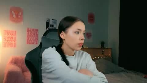 Lara online show from February 15, 2026, 7:10 pm