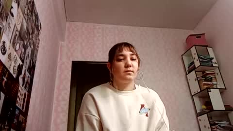 zeniabrossoit online show from May 26, 2026, 12:01 pm
