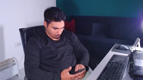 Snapshot of zenobaro chatting on February 4, 2025, 1:59 pm zenobaro online show from February 4, 2025, 1:59 pm