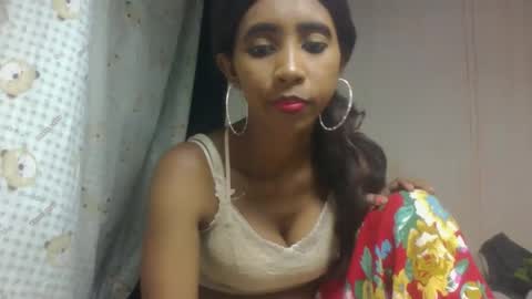 zeolineess online show from October 4, 2025, 9:40 am