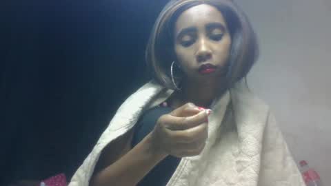 zeolineess online show from October 15, 2025, 11:49 pm