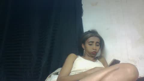 zeolineess online show from October 17, 2025, 3:47 pm