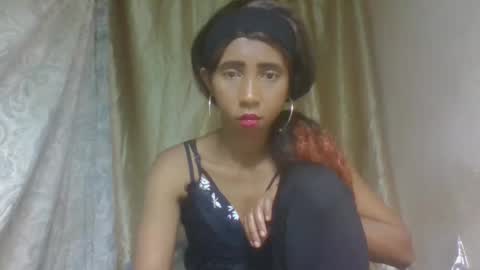 zeolineess online show from November 9, 2025, 9:40 am