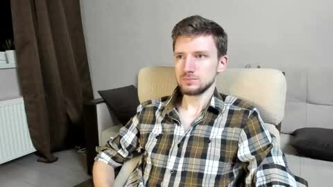 Snapshot of zepanl chatting on October 21, 2025, 2:45 am Andrew online show from October 21, 2025, 2:45 am