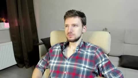 Snapshot of zepanl chatting on October 23, 2025, 3:17 am Andrew online show from October 23, 2025, 3:17 am