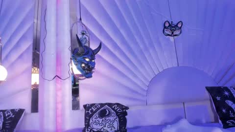    online show from December 2, 2024, 12:51 pm