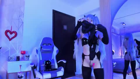    online show from February 23, 2025, 5:07 pm