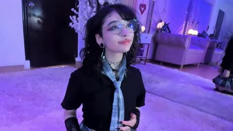    online show from March 3, 2025, 8:32 pm