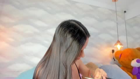 ZEPHYRA ANGELS online show from February 6, 2026, 4:06 am