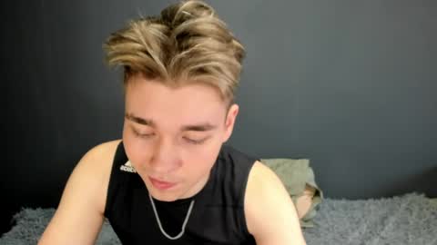 Ethan online show from April 21, 2026, 2:51 am