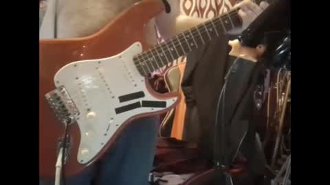 Snapshot of zeroandhero chatting on December 4, 2025, 4:27 pm zero online show from December 4, 2025, 4:27 pm