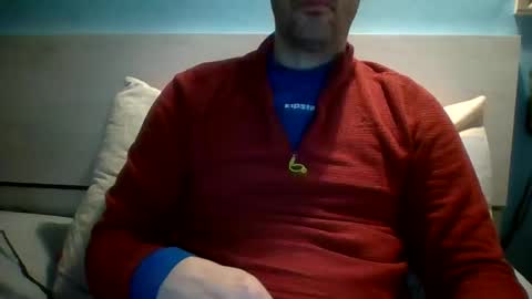 Snapshot of zeus00811 chatting on February 17, 2025, 6:53 am zeus online show from February 17, 2025, 6:53 am