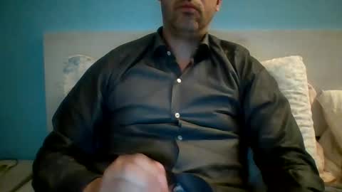 Snapshot of zeus00811 chatting on November 9, 2025, 6:12 am zeus online show from November 9, 2025, 6:12 am