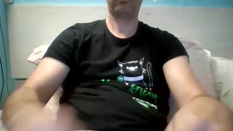 Snapshot of zeus00811 chatting on December 1, 2025, 6:29 am zeus online show from December 1, 2025, 6:29 am