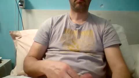 Snapshot of zeus00811 chatting on March 10, 2026, 4:28 am zeus online show from March 10, 2026, 4:28 am