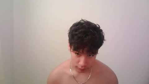 zeus_183 online show from November 13, 2025, 2:05 pm