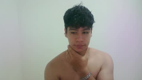 zeus_183 online show from March 9, 2026, 7:01 am