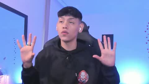 zeus_blaze online show from October 2, 2025, 12:34 pm