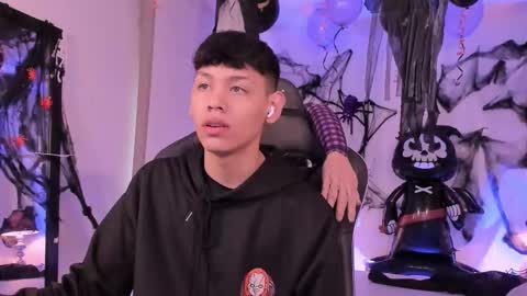 zeus_blaze online show from October 6, 2025, 12:13 pm