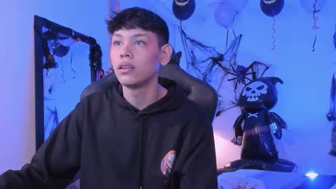 zeus_blaze online show from October 21, 2025, 12:06 pm