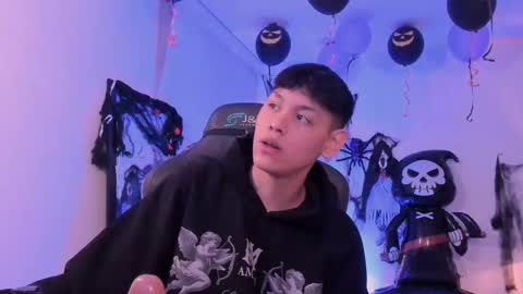 zeus_blaze online show from October 29, 2025, 3:47 pm