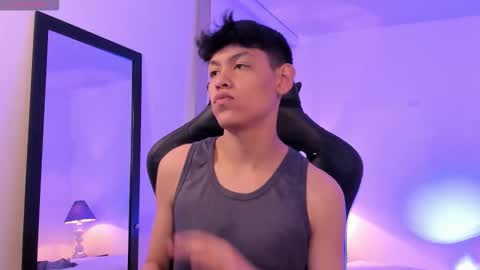 zeus_blaze online show from November 3, 2025, 7:26 pm