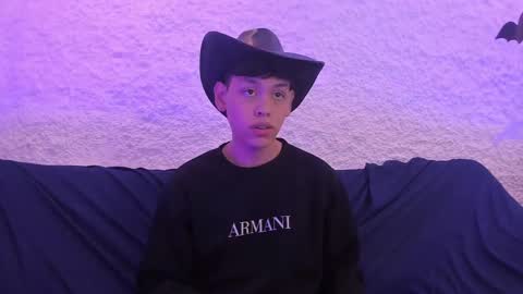 zeus_blaze online show from November 5, 2025, 8:09 pm