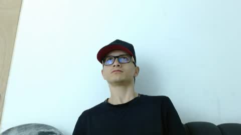 zeus online show from June 4, 2026, 7:09 pm