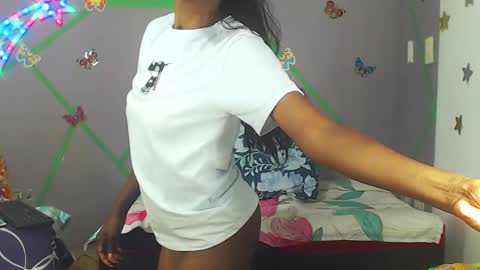 Snapshot of zharick_smithx chatting on December 25, 2024, 10:39 am zharick online show from December 25, 2024, 10:39 am