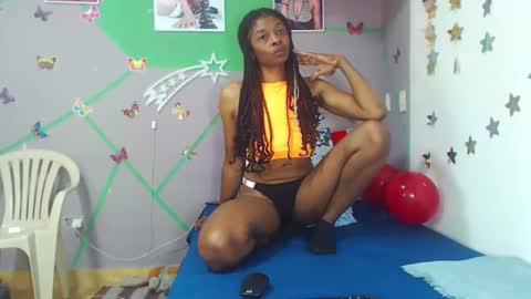 Snapshot of zharick_smithx chatting on February 26, 2025, 3:42 am zharick online show from February 26, 2025, 3:42 am