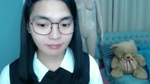im your lovely zhaviabigcock here online show from October 3, 2025, 3:36 am