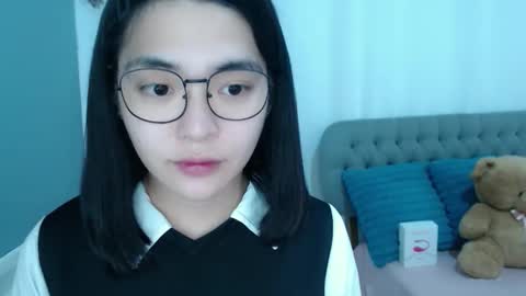 im your lovely zhaviabigcock here online show from November 19, 2025, 2:44 am