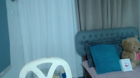 im your lovely zhaviabigcock here online show from January 9, 2026, 6:49 am