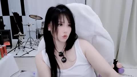 zhen online show from April 16, 2026, 9:50 pm