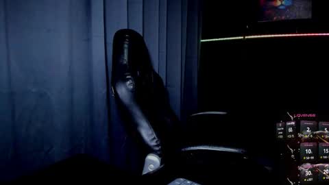 zhoestrong online show from November 16, 2025, 12:16 am