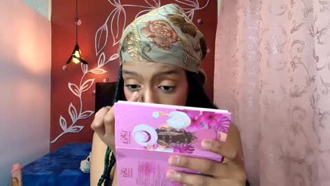 Zia Green online show from January 17, 2025, 8:33 pm