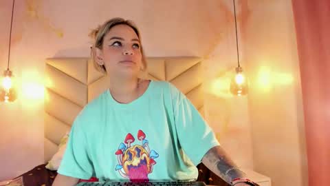 zihaadams_ online show from March 17, 2026, 8:12 pm