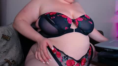 zinacorleone online show from May 22, 2026, 9:20 pm