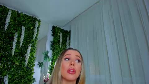 Snapshot of zinasquirts chatting on January 11, 2026, 3:50 pm Galli online show from January 11, 2026, 3:50 pm