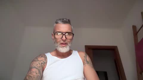 Snapshot of zkopa69 chatting on October 23, 2025, 2:05 pm zkopa69 online show from October 23, 2025, 2:05 pm