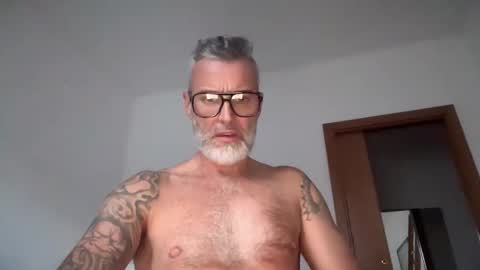 Snapshot of zkopa69 chatting on October 26, 2025, 3:51 pm zkopa69 online show from October 26, 2025, 3:51 pm