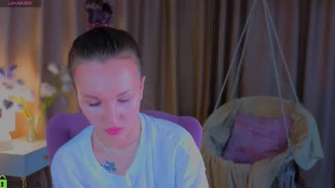 Snapshot of zlata__fox chatting on October 2, 2025, 4:36 pm Zlata Mon Tue Thu Fri Sun Sa GMT 3 0000pm - 0600pm online show from October 2, 2025, 4:36 pm
