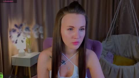 Snapshot of zlata__fox chatting on October 11, 2025, 5:00 pm Zlata Mon Tue Thu Fri Sun Sa GMT 3 0000pm - 0600pm online show from October 11, 2025, 5:00 pm