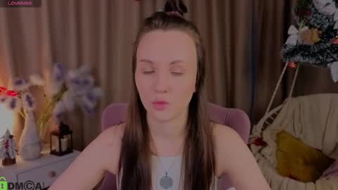 Zlata  Mon Tue Thu Fri Sun Sa GMT 3 0000pm - 0600pm  online show from January 15, 2026, 9:25 am